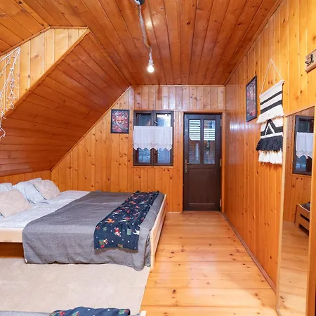 Pod Lasem Holiday home Myslenice
