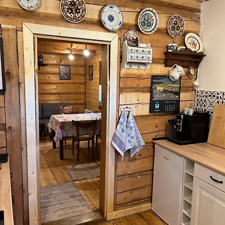Pod Lasem Z Balia I Sauna بيت للعطل