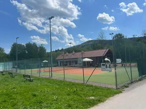 בית נופש Pod Lasem Z Balia I Sauna מישלניצה